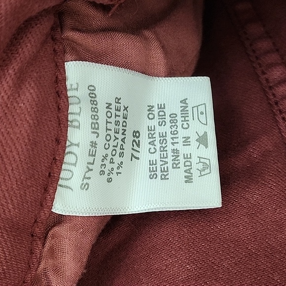 Judy BlueHigh Waist Burgundy Front Seam Straight Leg Jean Size 728 - Picture 15 of 16